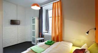 Гостиница Station Hotel К43 Санкт-Петербург Семейный четырехместный номер-5